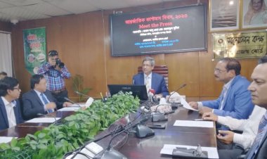 ডলার ক্রাইসিস বলে আতঙ্ক ছড়াবেন না: এনবিআর চেয়ারম্যান