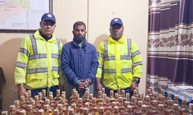 নদীর তলদেশ থেকে বিদেশি মদ উদ্ধার, গ্রেফতার ১