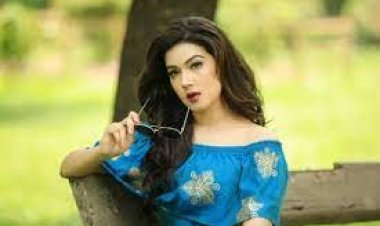 অভিনয়-রাজনীতি দুটোই চালিয়ে যাব: মাহী