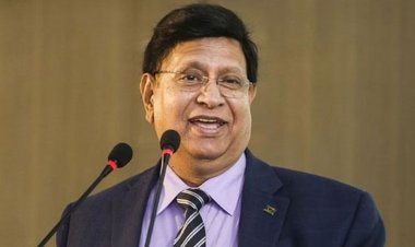 বড় দেশগুলোর সঙ্গে ভারসাম্যপূর্ণ সম্পর্ক রক্ষা সহজ নয়