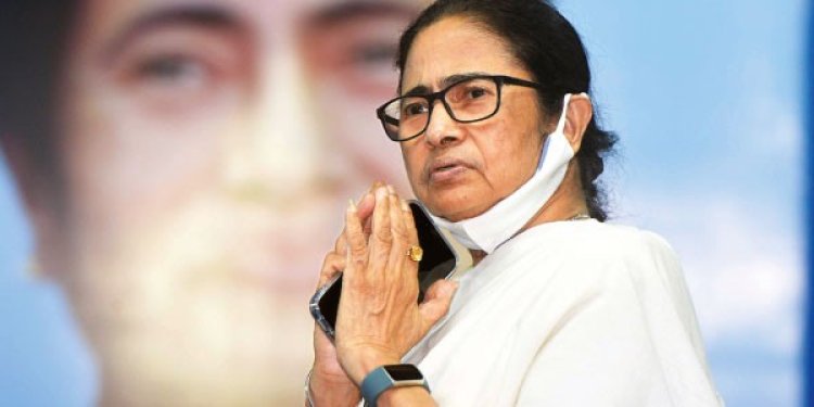 দেশের যুক্তরাষ্ট্রীয় কাঠামো রক্ষাই লক্ষ্য, প্রতিষ্ঠা দিবসে দলকে বার্তা মমতার