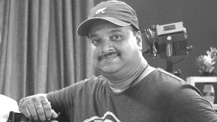  শুটিং সেটে অসুস্থ হয়ে মারা গেলেন পরিচালক