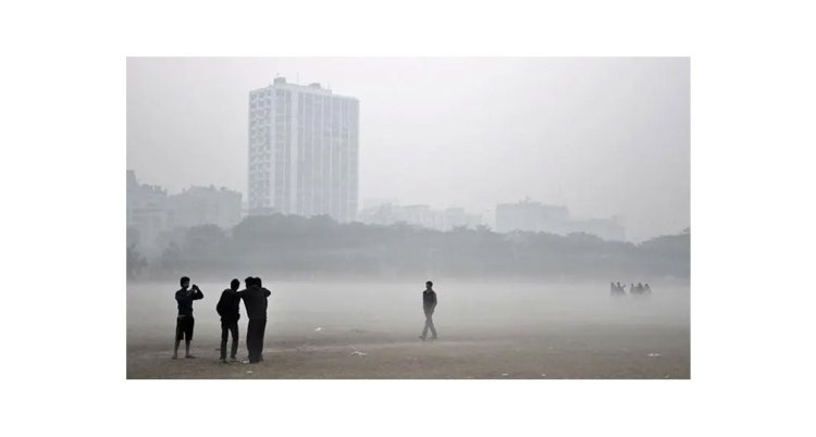 কনকনে ঠাণ্ডায় বিপর্যস্ত কলকাতার জনজীবন