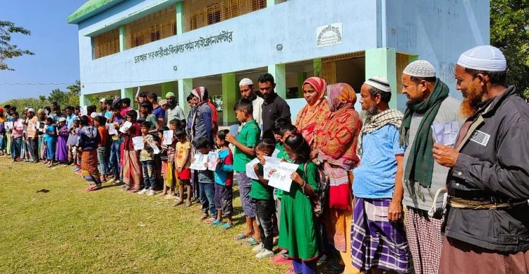 দুদিন ধরে স্কুলছাত্রী নিখোঁজ, সহপাঠীদের মানববন্ধন