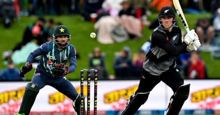  পাকিস্তানকে নাকাল করে সমতায় ফিরলো নিউজিল্যান্ড
