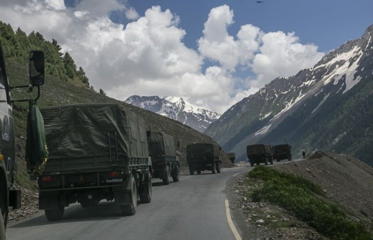 লাদাখে সৈন্য বাড়াচ্ছে চীন, সংঘর্ষের আশঙ্কা ভারতের