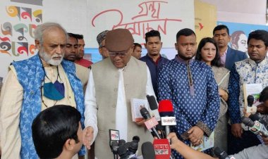 পাঠ্যপুস্তক নিয়ে বিভ্রান্তি ছড়ালে ব্যবস্থা নেওয়া হবে : তথ্যমন্ত্রী