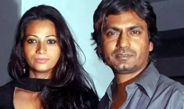 এবার নওয়াজকে আদালতের নোটিশ!