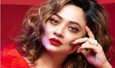 হোয়াটসঅ্যাপে কুপ্রস্তাব, স্ক্রিনশট ফাঁস করে হুঁশিয়ারি অভিনেত্রীর