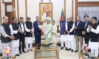 সাহাবুদ্দিন চুপ্পুকে প্রধানমন্ত্রীর অভিনন্দন