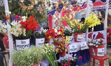 এক গোলাপের দাম ৮০ টাকা, ফ্লাওয়ার ক্রাউন ১৫০!