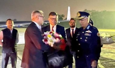 ঢাকায় এসেছেন ভারতের পররাষ্ট্র সচিব