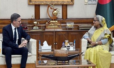 প্রধানমন্ত্রীর সঙ্গে সৌজন্য সাক্ষাৎ করেছেন ডেরেক শোলে