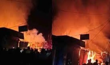 চরফ্যাশনে ভয়াবহ আগুনে ৬টি দোকান পু‌ড়ে ছাই