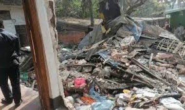 চট্টগ্রামে বাড়িতে বিস্ফোরণ, আহত ৮