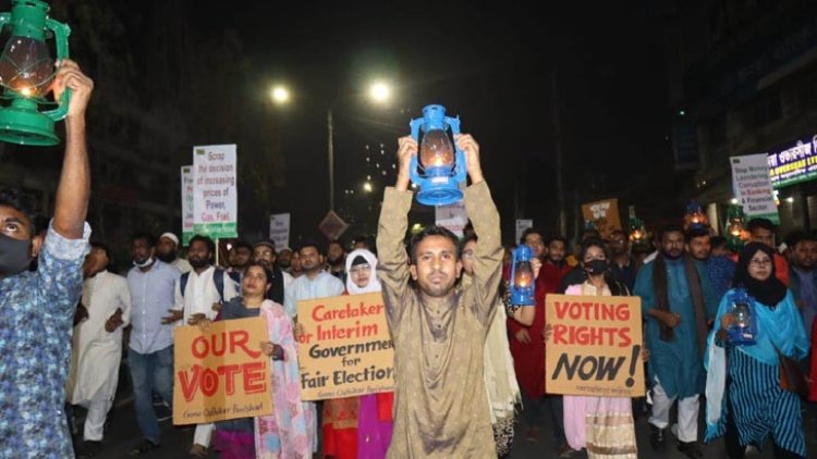 নূরের নেতৃত্বে রাজধানীতে হারিকেন মিছিল