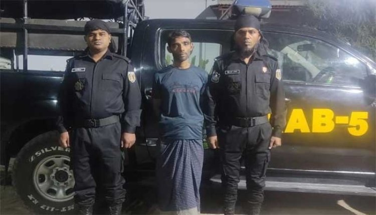 রাজশাহীতে বিদেশি পিস্তলসহ যুবক গ্রেপ্তার