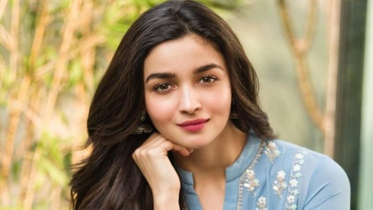 মাতৃত্ব নিয়ে যা বললেন আলিয়া