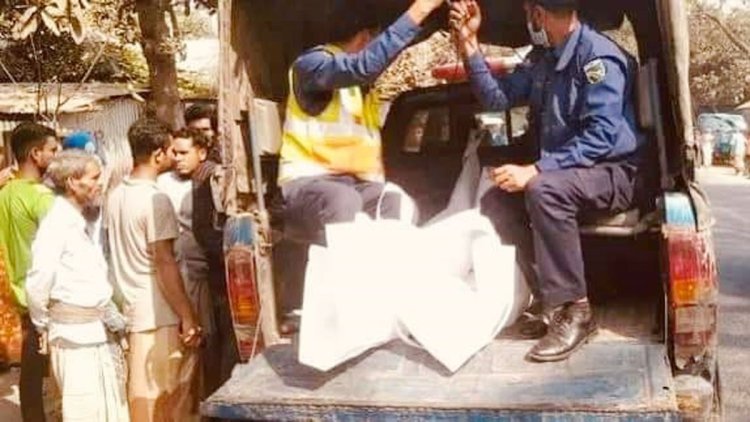 পিকআপের চাপায় প্রাণ গেল মা-ছেলের