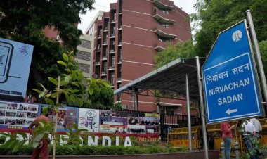 নির্বাচন প্রক্রিয়ায় ‘স্বচ্ছতা বজায় রাখতে’ বড় পদক্ষেপ নিলো  ভারতের সুপ্রিম কোর্ট