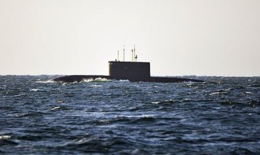 ‘রুশ আগ্রাসন থেকে ইউক্রেনকে রক্ষা করতে পারে পারমাণবিক অস্ত্র’