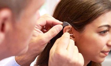 কানে কি কম শুনছেন? কী চিকিৎসা