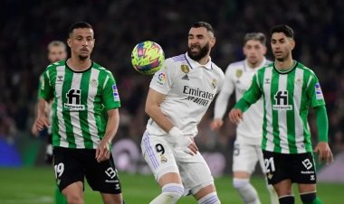 বেতিসের মাঠে হোঁচট, বেনজেমাদের দুষলেন রিয়াল কোচ আনচেলত্তি