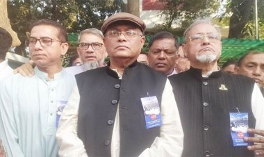 ৭ মার্চের শপথ স্বাধীনতাবিরোধী অপশক্তির বিরুদ্ধে ঐক্যবদ্ধ প্রতিরোধ