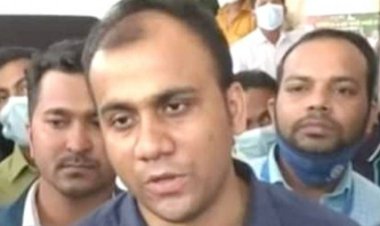 চাকরি ফেরত পাবেন না বহিষ্কৃত দুদক কর্মকর্তা শরীফ