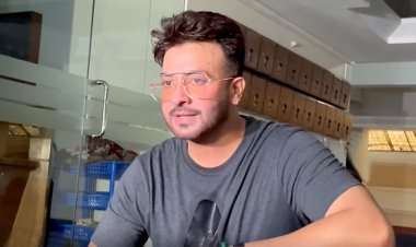 এবার ডিবি কার্যালয়ে শাকিব খান