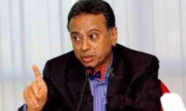 রাস্তা দখল করে ফয়সালা হবে: আমীর খসরু