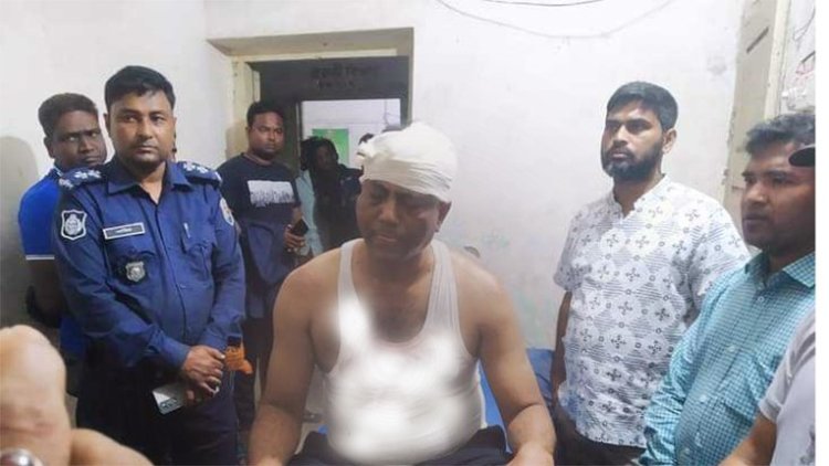 পুলিশের ওপর জেলেদের হামলা, ফাঁড়ির ইনচার্জসহ আহত ১৬