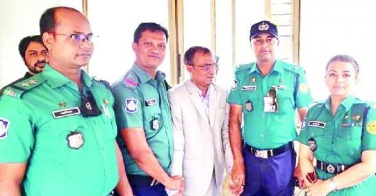 মতিঝিল থেকে ভুয়া পুলিশ কর্মকর্তা আটক