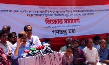 সরকারকে কাঁদতে কাঁদতে বাড়ি যেতে হবে: মান্না