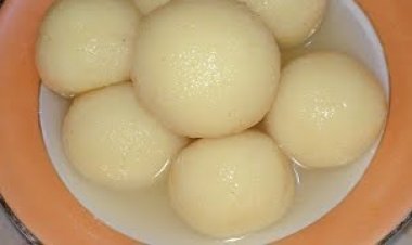 ইফতারের জন্য সুজির রসগোল্লা তৈরির রেসিপি