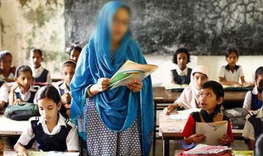 বেতন পাননি ৩৭,০০০ প্রাথমিক শিক্ষক