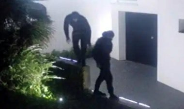 মেসির বাড়ির দরজা-জানালা ভেঙে ঢোকার চেষ্টা দুই চোরের