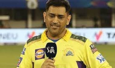 চোট নিয়েই আইপিএল খেলছেন ধোনি