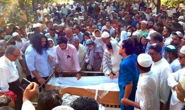 চিরনিদ্রায় শায়িত ডা. জাফরুল্লাহ চৌধুরী