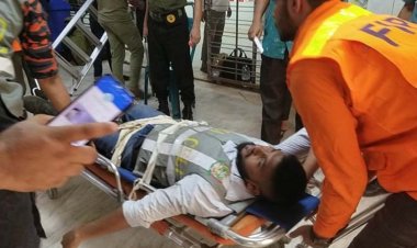 নিউ সুপার মার্কেটে আগুন, আহত ২২ জন ঢামেকে