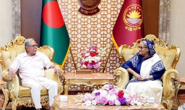 রাষ্ট্রপতির সঙ্গে প্রধানমন্ত্রীর সৌজন্য সাক্ষাৎ