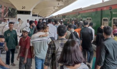 ৩ দিনে ঢাকা ছেড়েছেন ৫৩ লাখ মোবাইল সিম ব্যবহারকারী