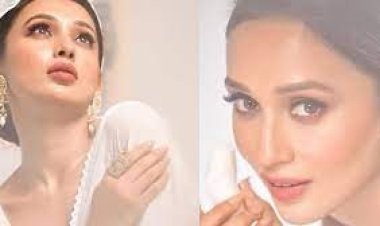 সাদা শাড়িতে খোলা পিঠে রাতের ঘুম কাড়লেন মিমি!