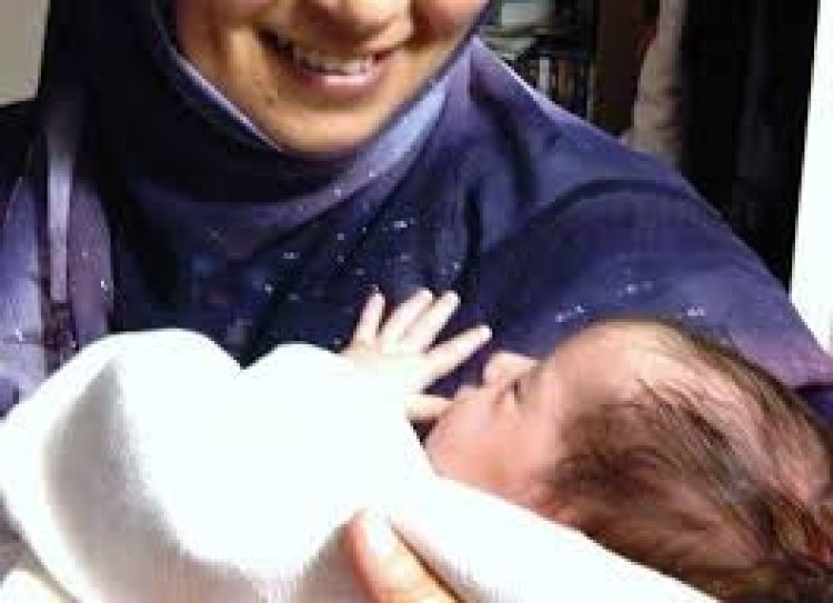 বুকের দুধ খাওয়াচ্ছেন এমন মায়েরা যেসব খাবার বাদ দেবেন