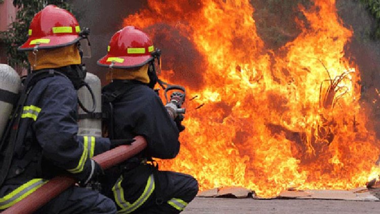 নারায়ণগঞ্জে ওষুধ কারখানায় আগুন, নিয়ন্ত্রণে ২ ইউনিট   