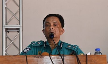 পুলিশের সম্মান নিয়ে যেন কেউ ছিনিমিনি না খেলে: ডিএমপি কমিশনারের হুঁশিয়ারি