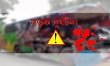 যশোরে বাস উল্টে প্রাণ গেল একজনের, আহত ২০