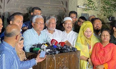 বাসায় নিবিড় পর্যবেক্ষণে রেখে খালেদা জিয়ার চিকিৎসা চলবে: ডা. জাহিদ।