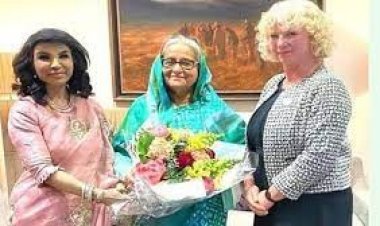 প্রধানমন্ত্রী লন্ডনে পৌঁছেছেন