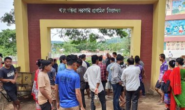 বিদ্যালয়ের গেটের পিলার ভেঙে প্রাণ গেল শিশুর 